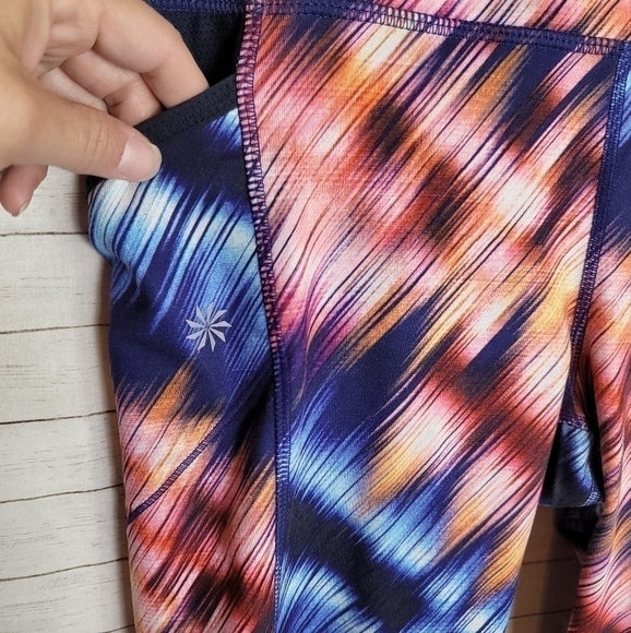 ATHLETA MULTI COLOR CARPI LEGGINGS, SZ MEDIUM - Picture 4 of 8